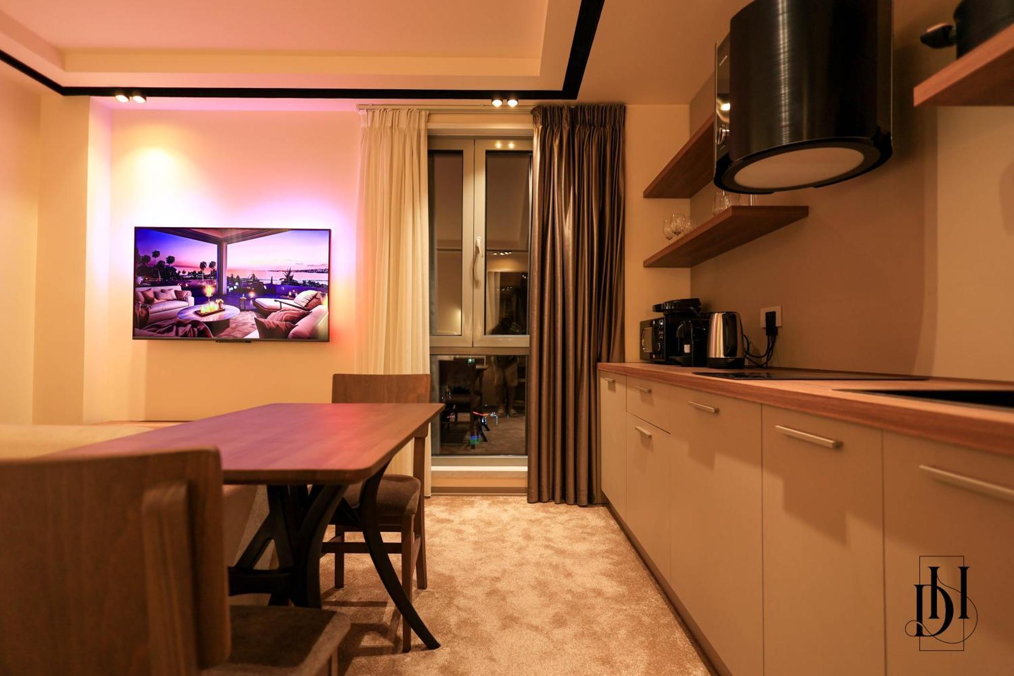 Deha Rooms & Apartments Tirana Buitenkant foto