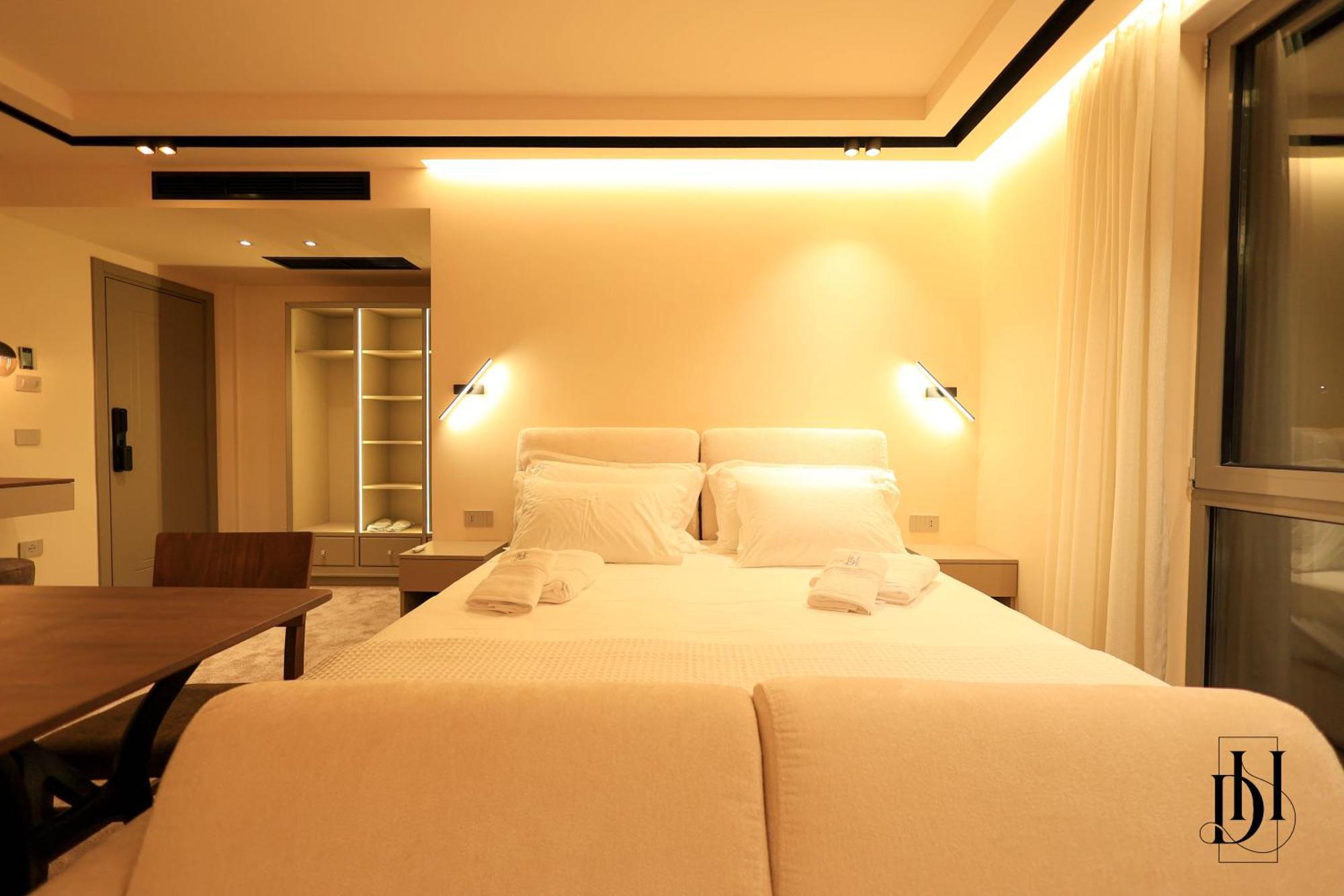 Deha Rooms & Apartments Tirana Buitenkant foto