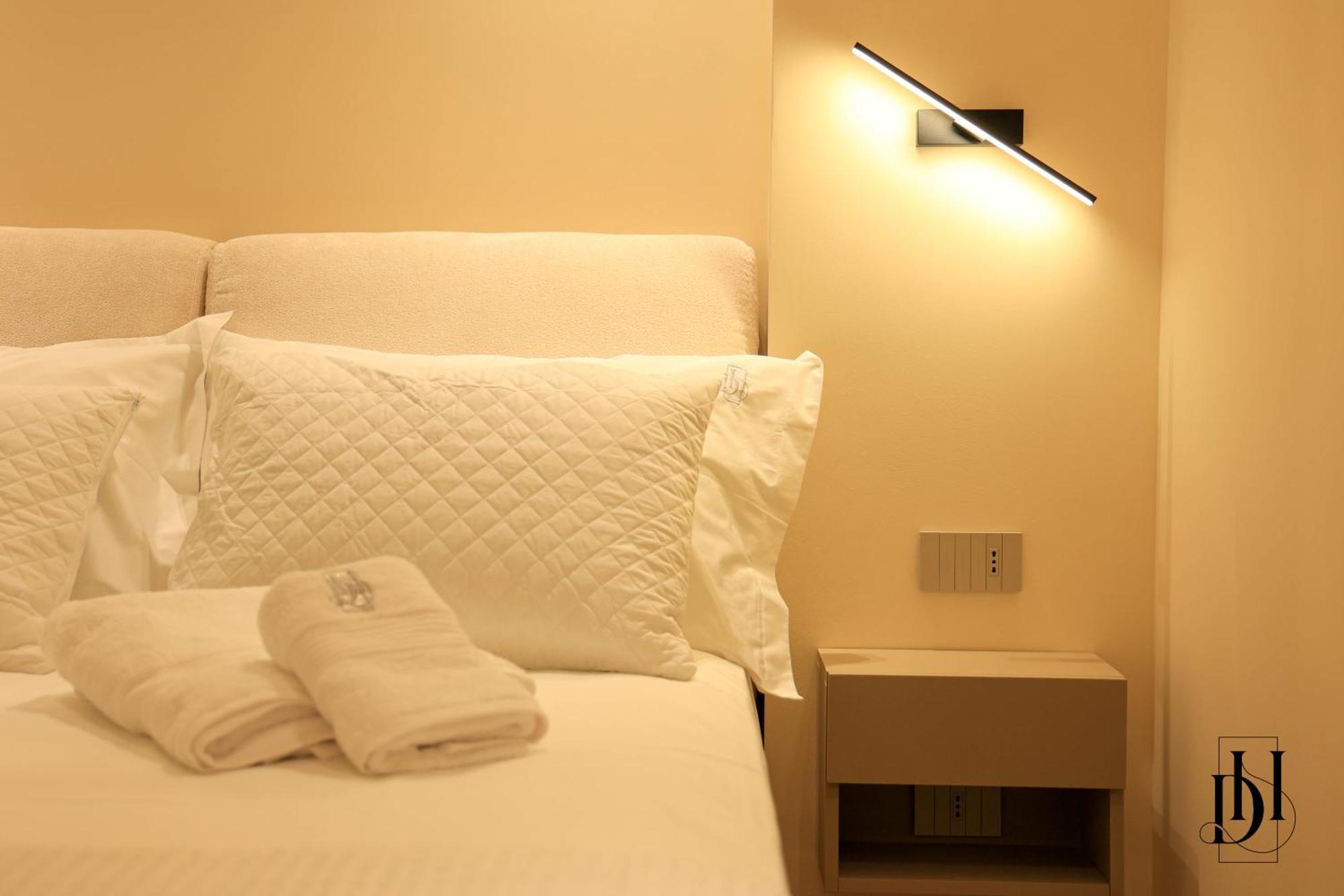 Deha Rooms & Apartments Tirana Buitenkant foto