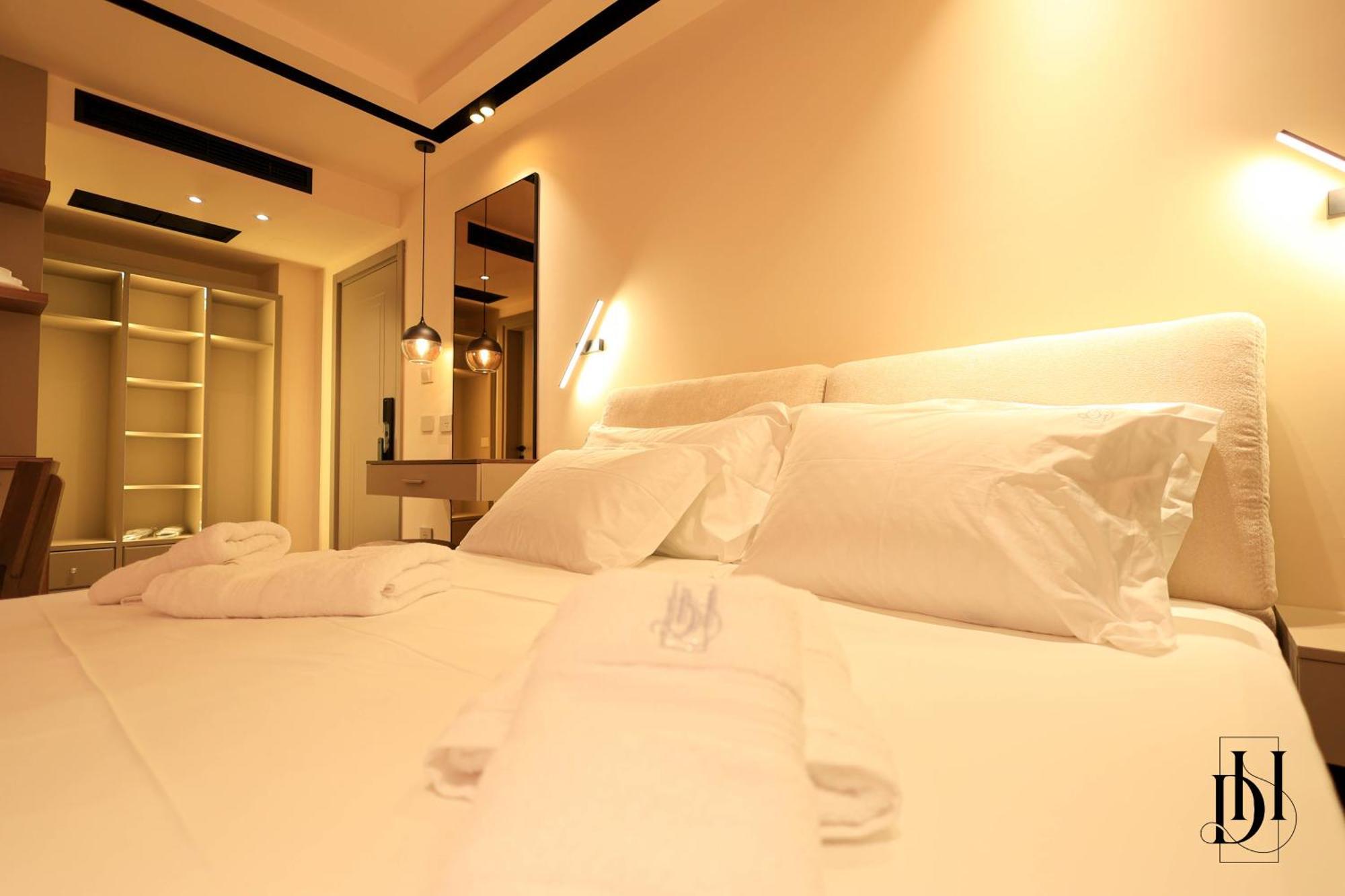 Deha Rooms & Apartments Tirana Buitenkant foto