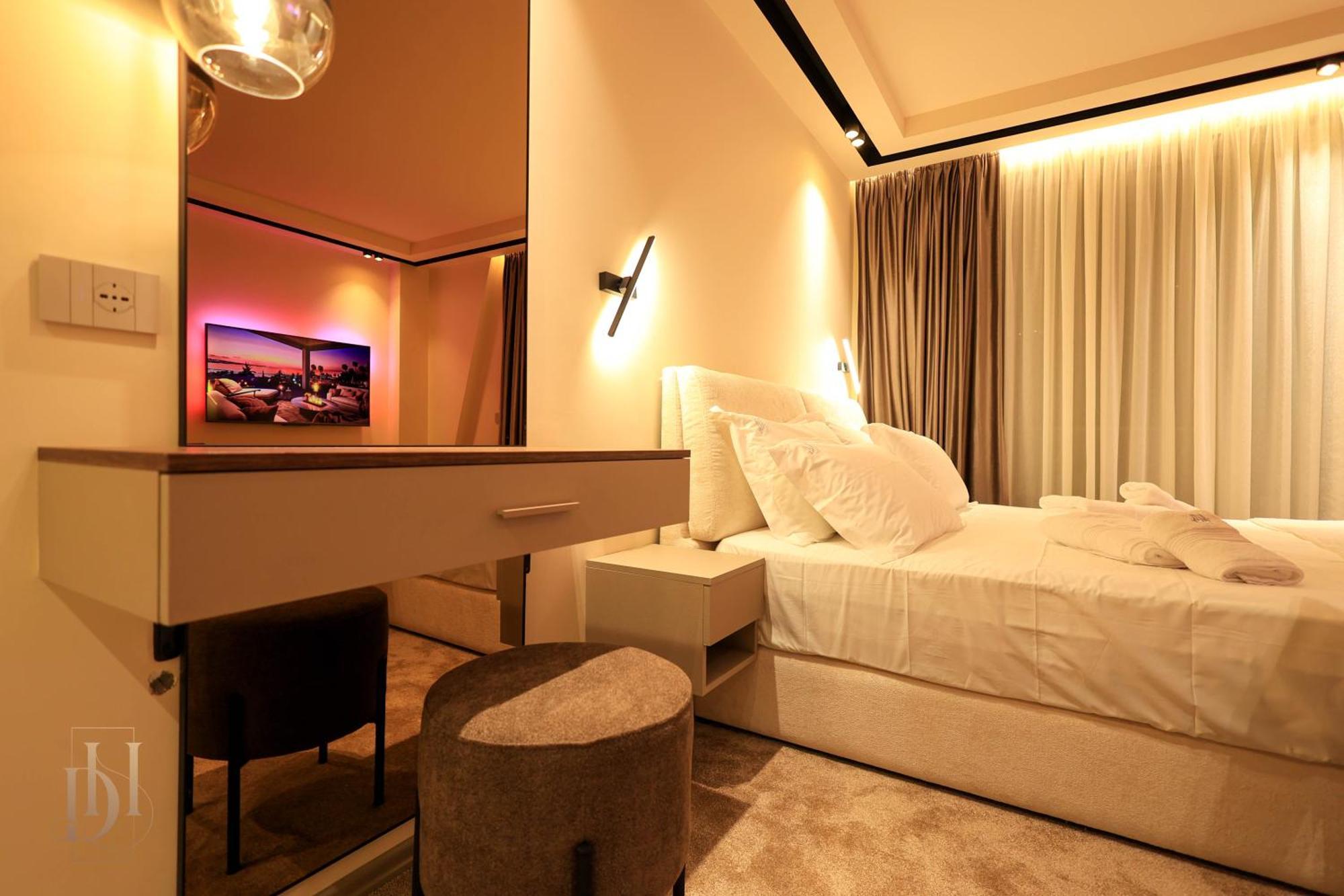 Deha Rooms & Apartments Tirana Buitenkant foto