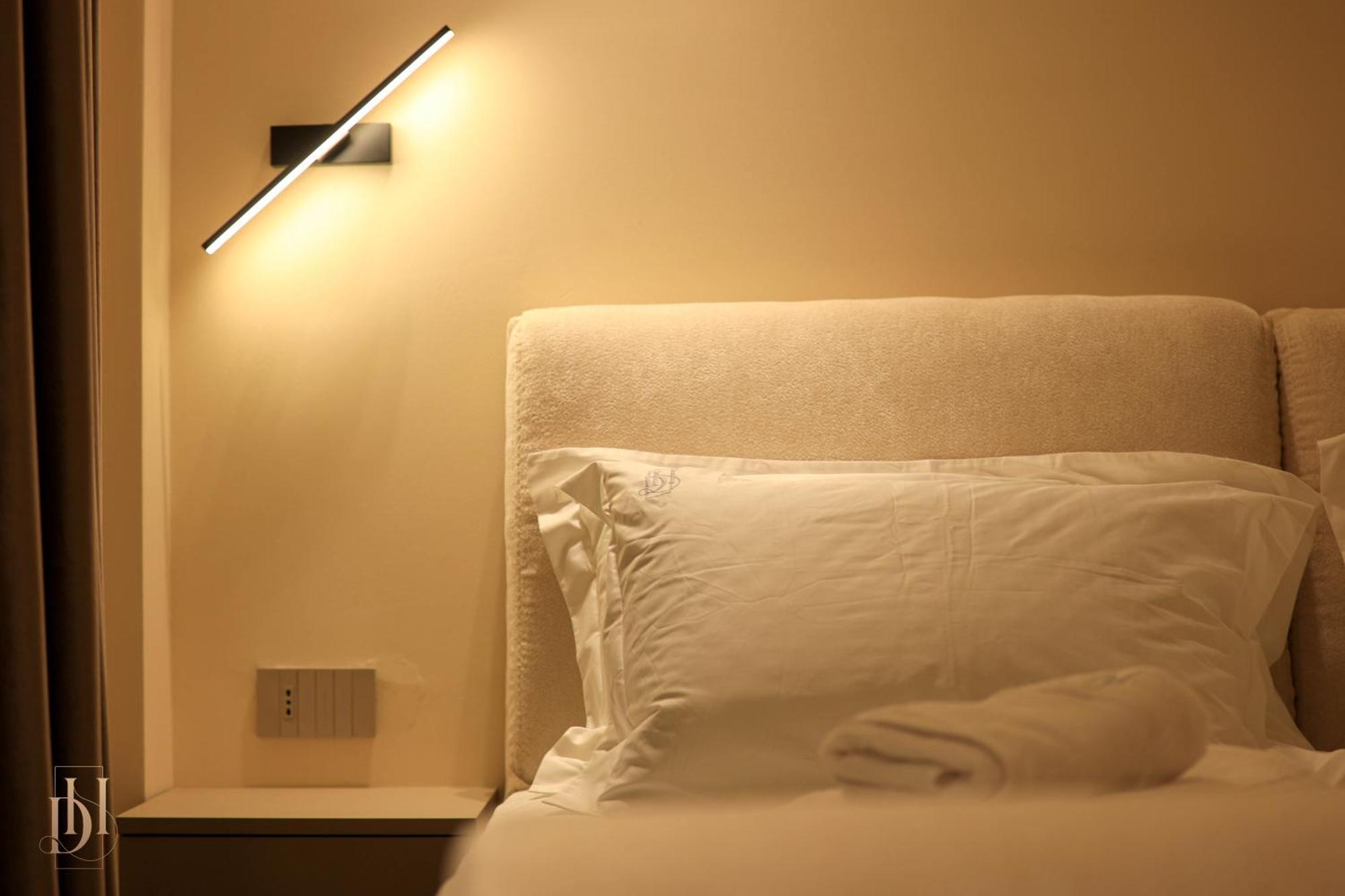 Deha Rooms & Apartments Tirana Buitenkant foto